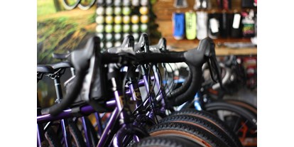 Fahrradwerkstatt Suche - Terminvereinbarung per Mail - Velobande Bikes and Coffee